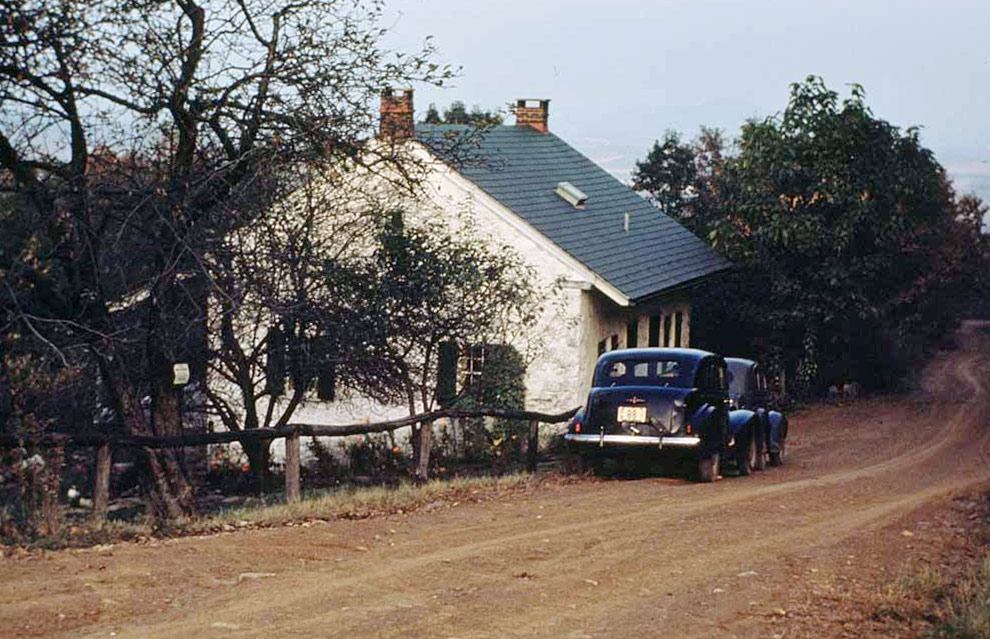 Schambacher's Tavern Hawk Mountain c1938