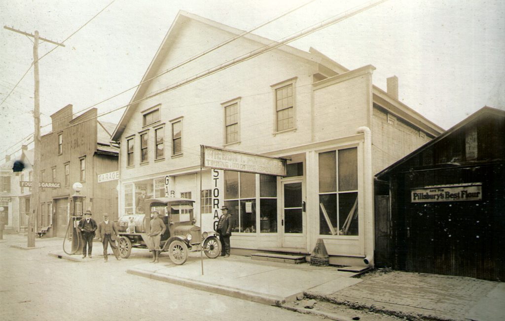 Fousts Garage, Milton, PA; c. 1925