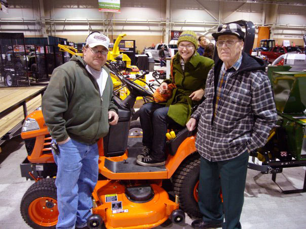 Farm Show 2007 Riding Mower