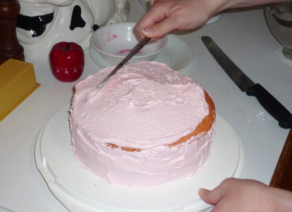 Icing Wintegreen Cake