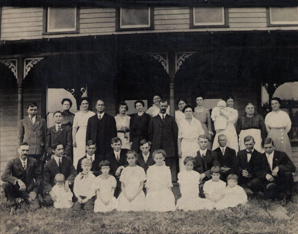 Abraham Gutshall with Family, 1900