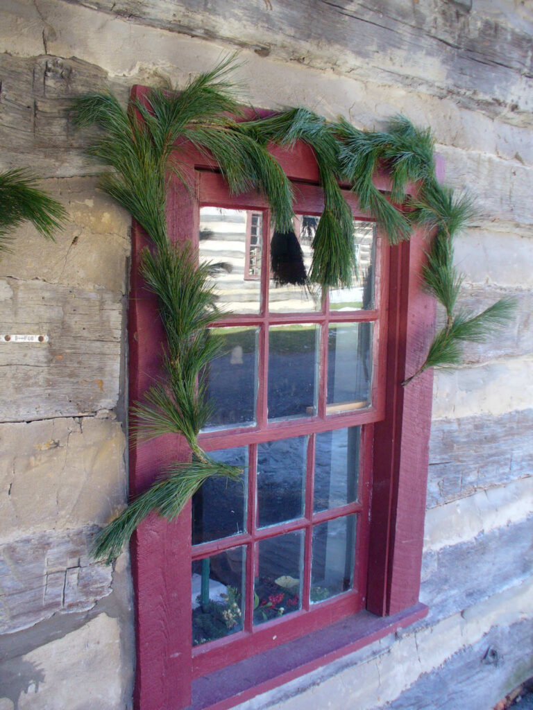 Log Cabin Garland