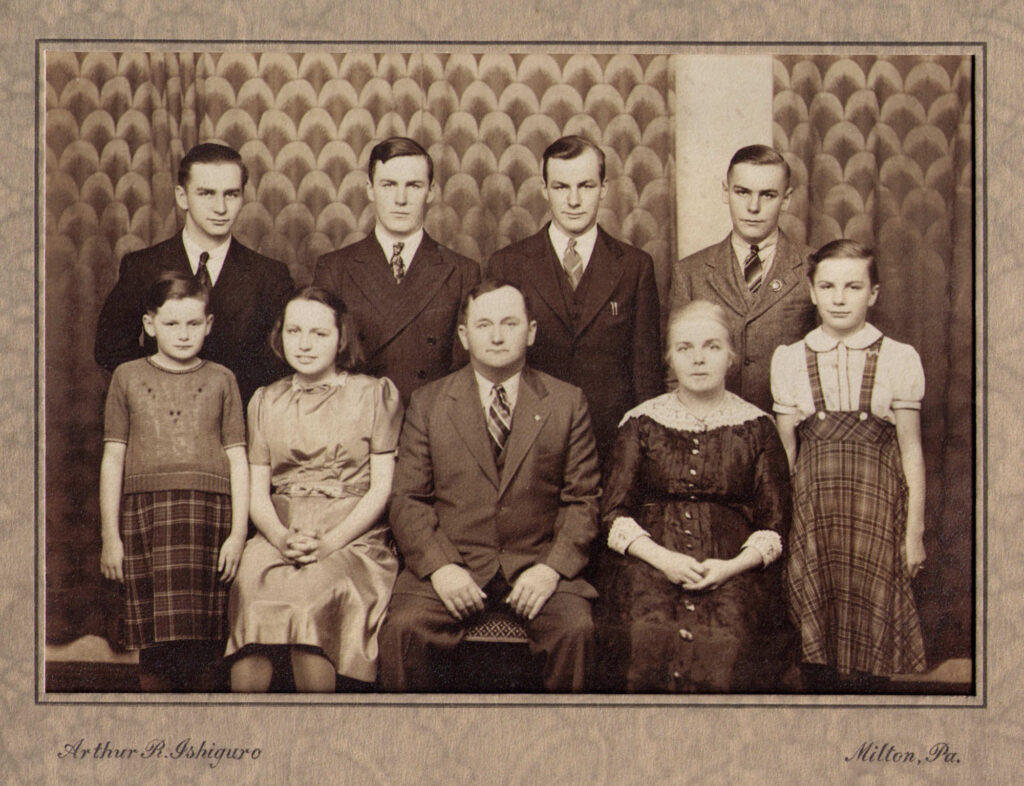 Clarence and Hannah (Sechler) Hagenbuch Family