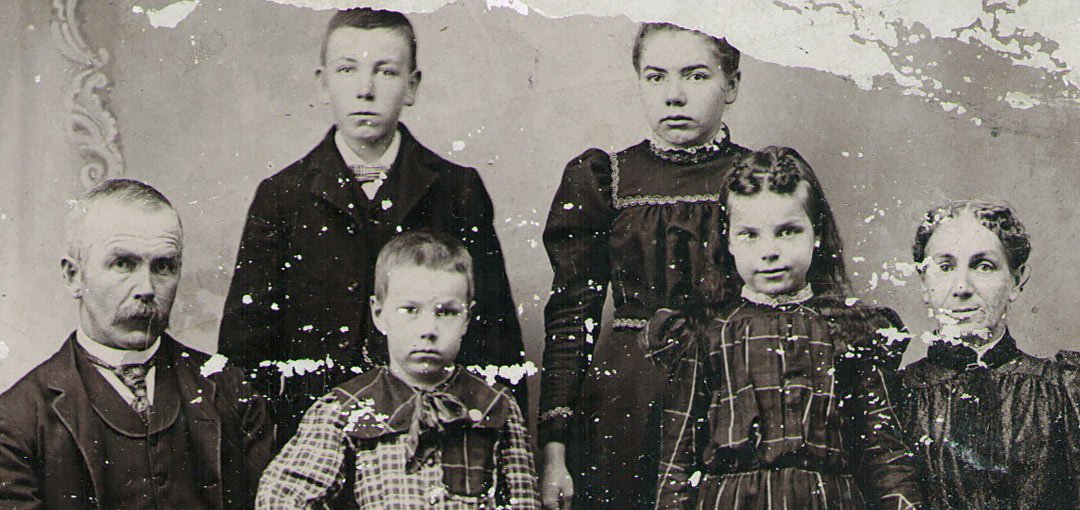 Samuel and Mary Sechler Family 1899