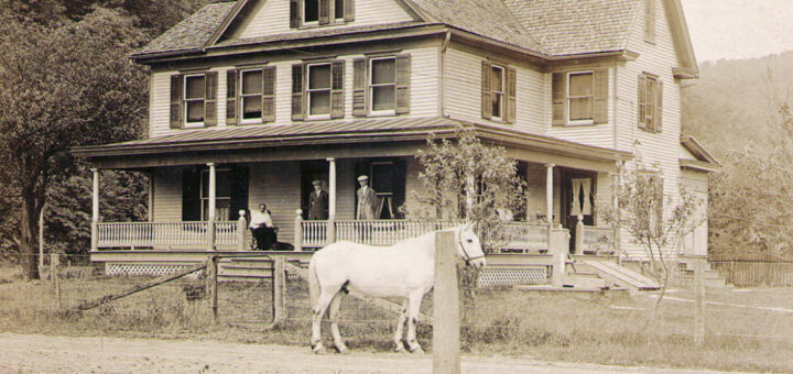 John and Emma Hagenbuch Reichard Farm 1914