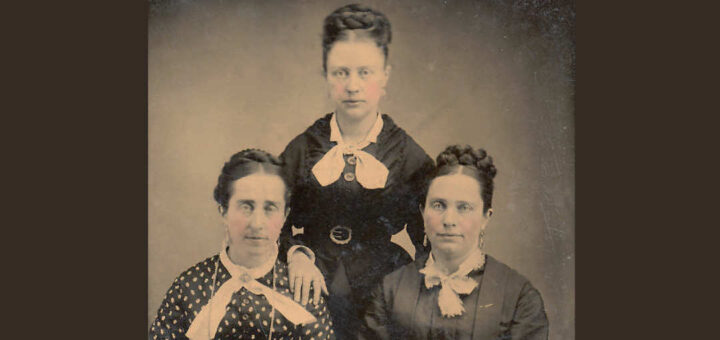 Anna, Emma, Elmira Hagenbaugh