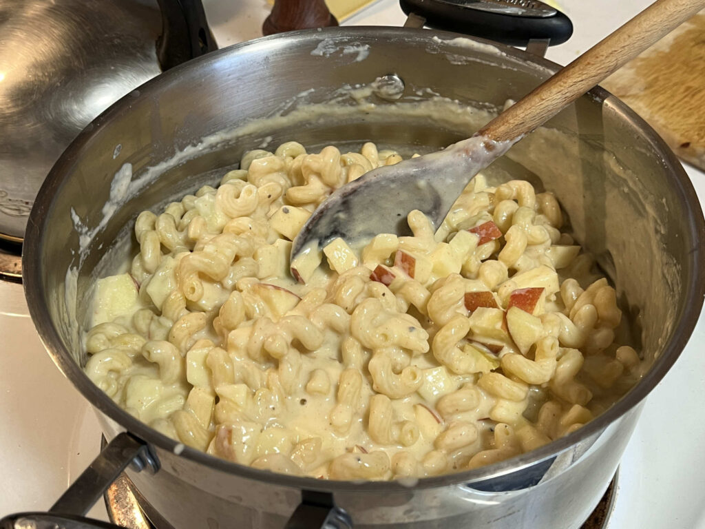 Macaroni Cheese and Apples in a Pan