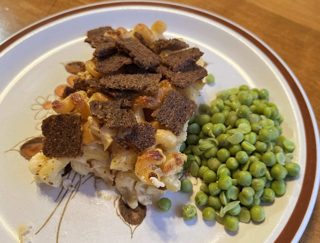 Scrapple Apple Mac and Cheese Plated 