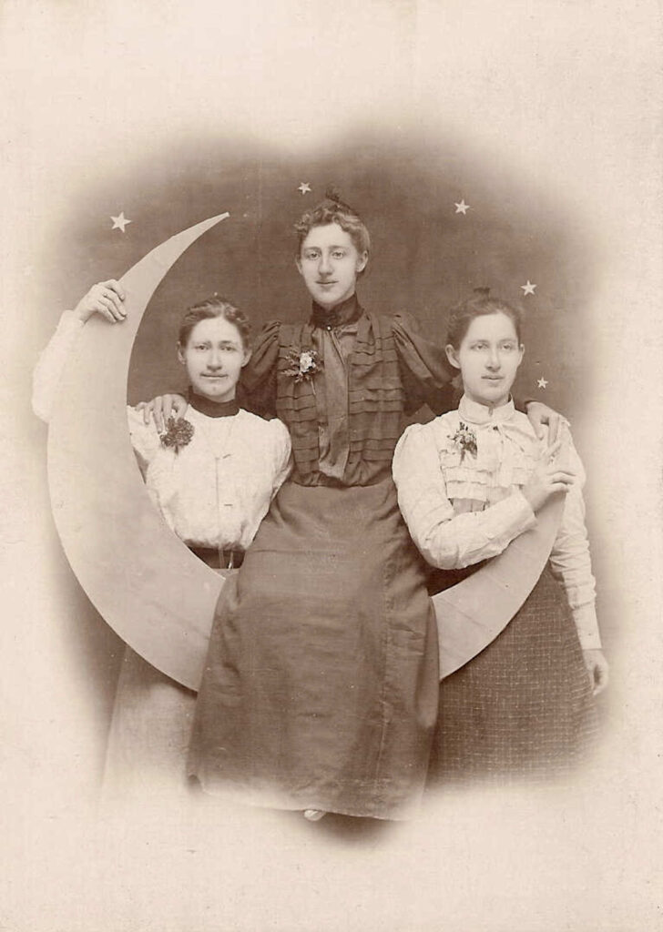 Ida, Sarah, Lizzie Hagenbush 1893